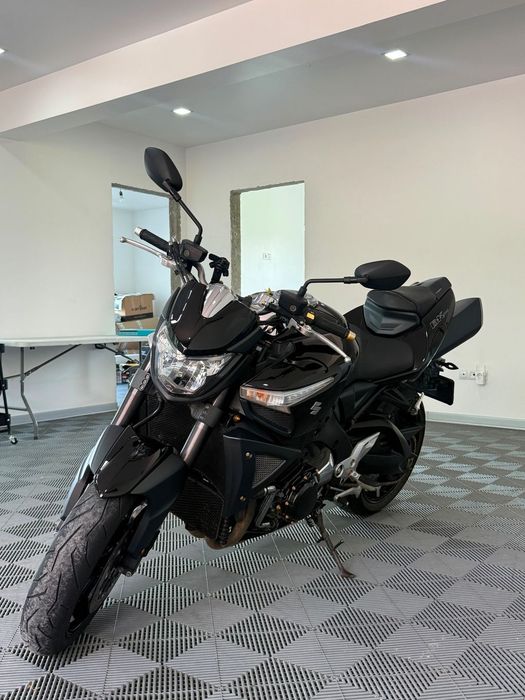 Suzuki GSX 1300 B-King BKing 1300 deosebit