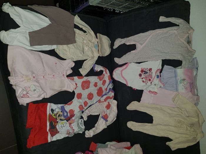 Лот 13 бебешки маркови дрешки за момиче 0-3 месеца, 56 см