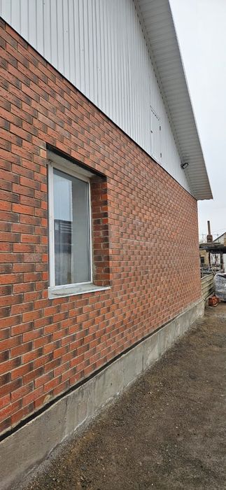 Бригада каменщиков . Черновой облицовка