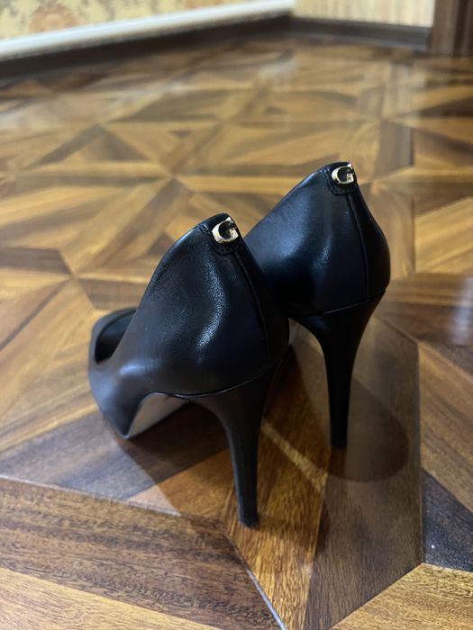 Туфли Guess, 37 размер