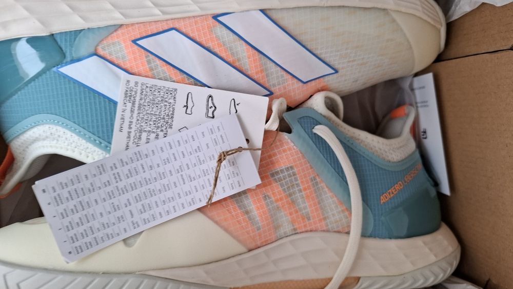 Adizero Ubersonic 4M Parl