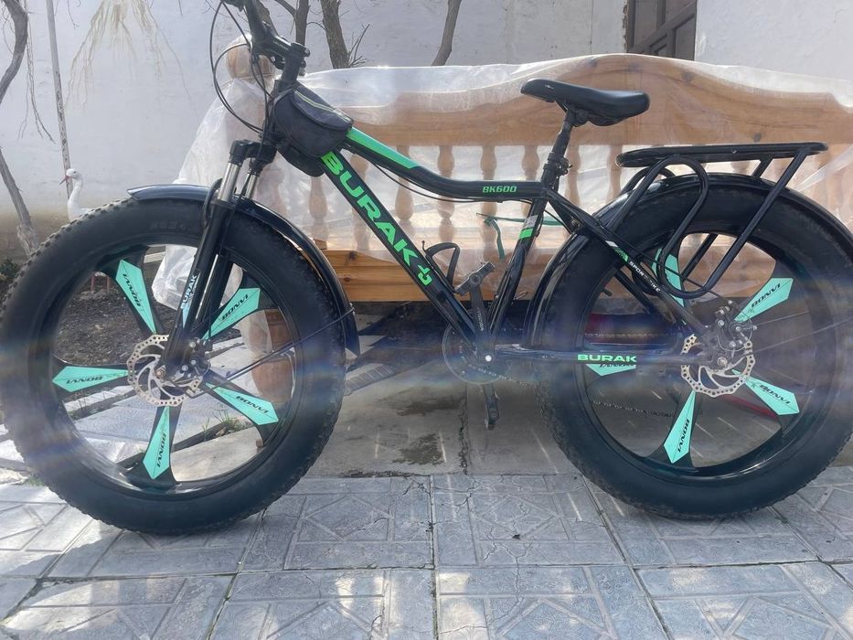 Velik  shiroki balon