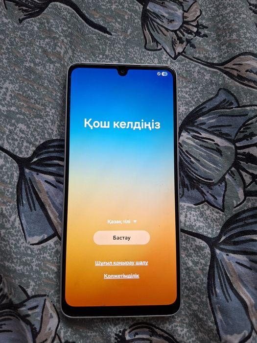 Продам 2 телефона samsung a33, Redmi.