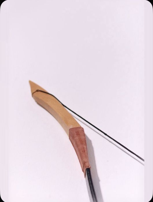 Детский лук и стрелы