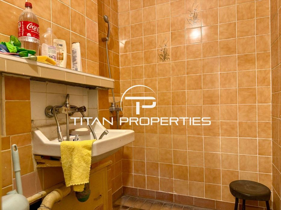 След ремонт! Тристаен апартамент в жк. Тракия