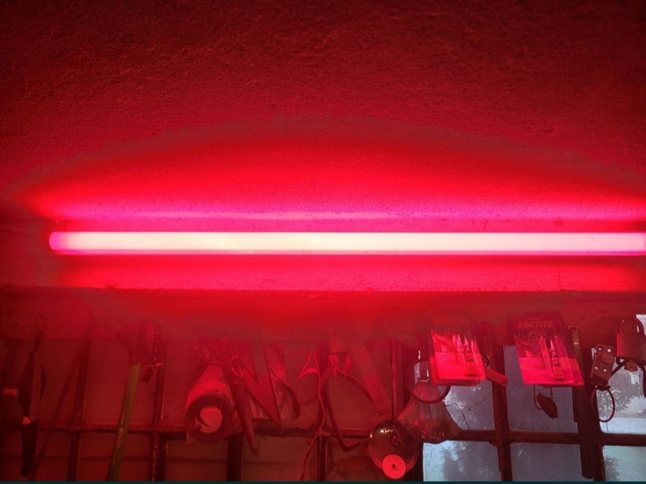 Продавам луонисцентни пури къси и дълги