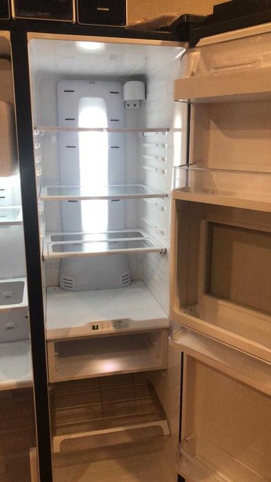 Продам Холодильник Samsung