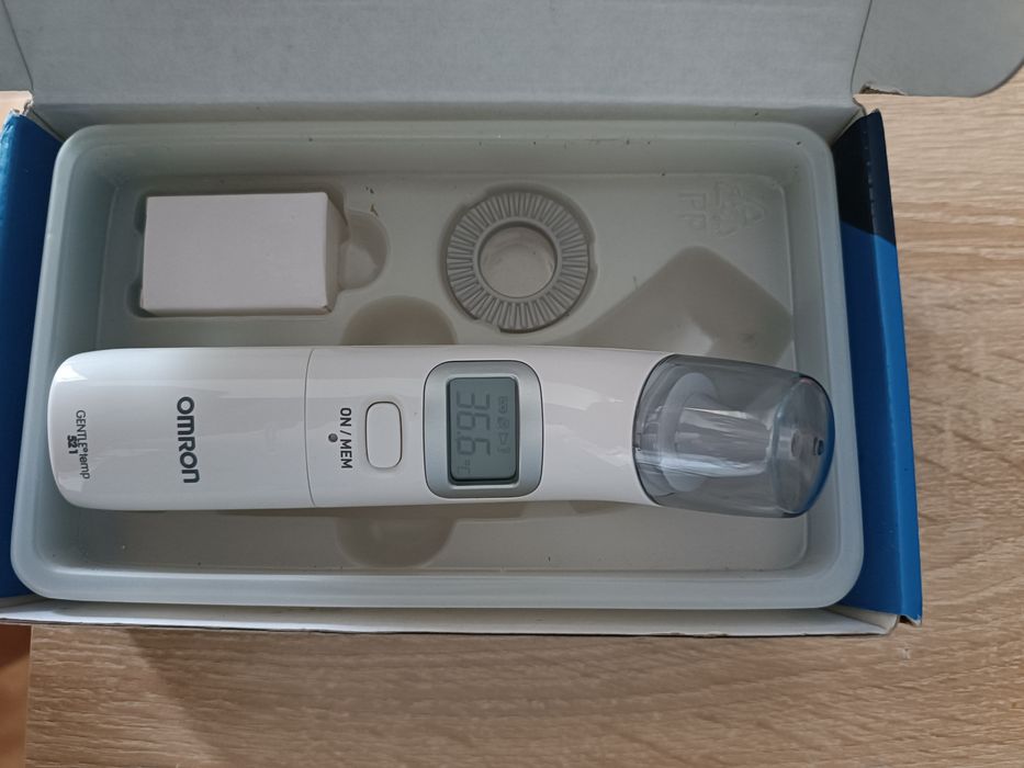 Omron Gentle Temp 521 Комбиниран термометър за ухо