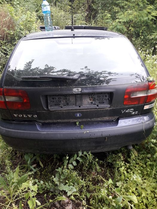 Volvo V40 - на части