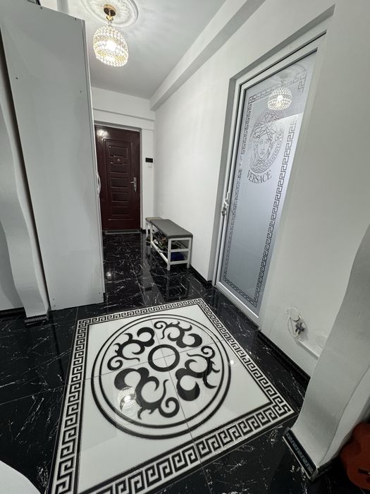 Vând apartament 3 camere decomandat