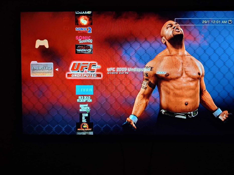 PS3 прошитая в отличном состоянии