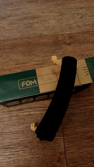 Скрипка 1/4  и мостик для скрипки 1/4