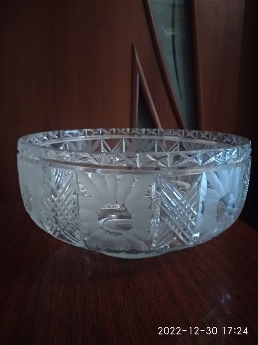 Ваза хрустальная.