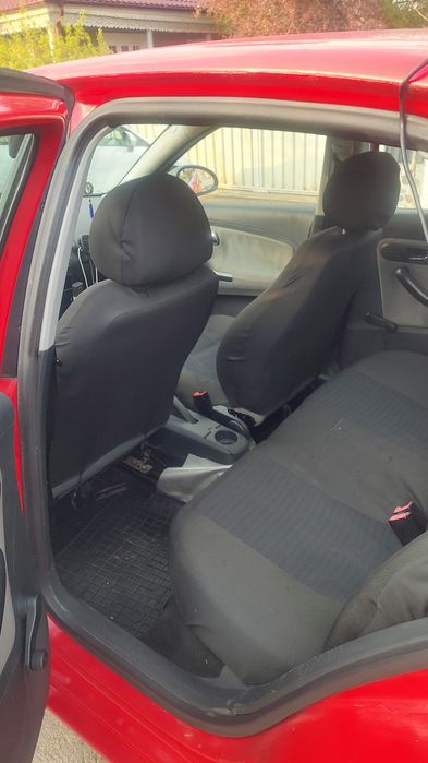 SEAT Cordoba 2004 — imagine 5