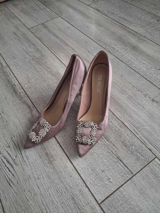 Туфли атлас 36 размер