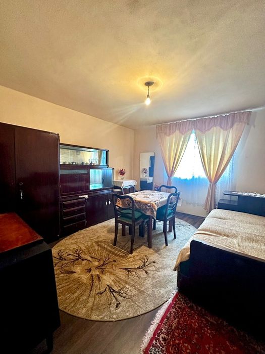 Casă de vânzare cu grădină