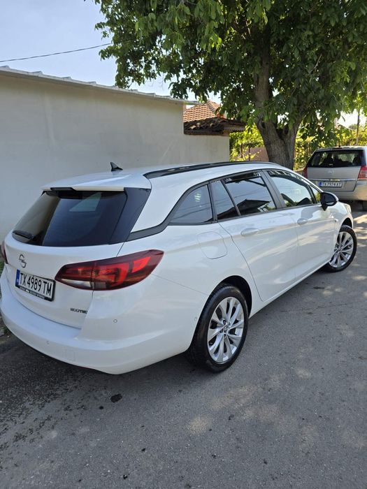 Opel Astra  k 1.4 cng 2019г.