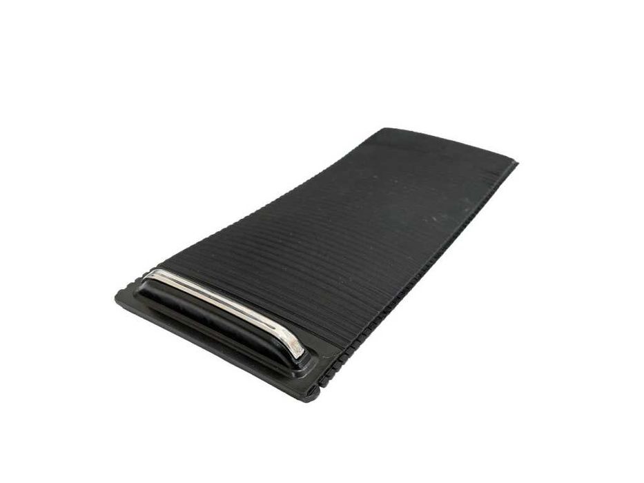 Щора за поставка на чаши VW Passat B8