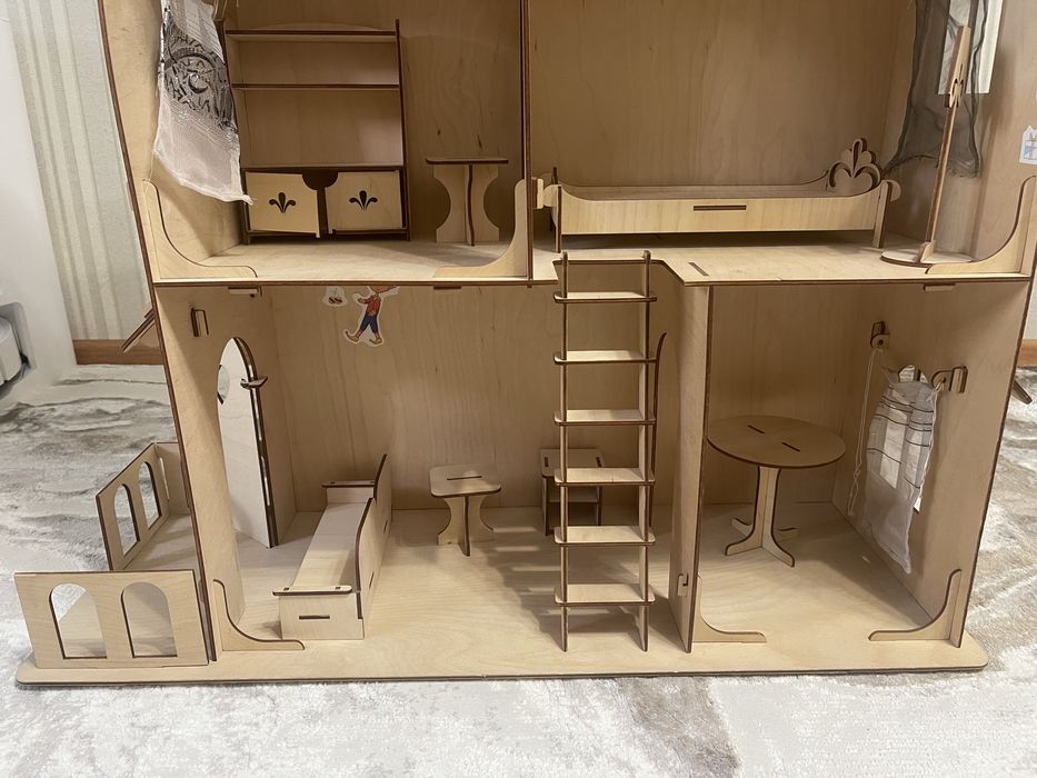 Кукольный Домик из дерева