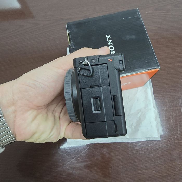 Sony a6700 в идеальном состоянии