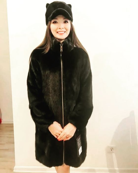 Продам Норковые шубы