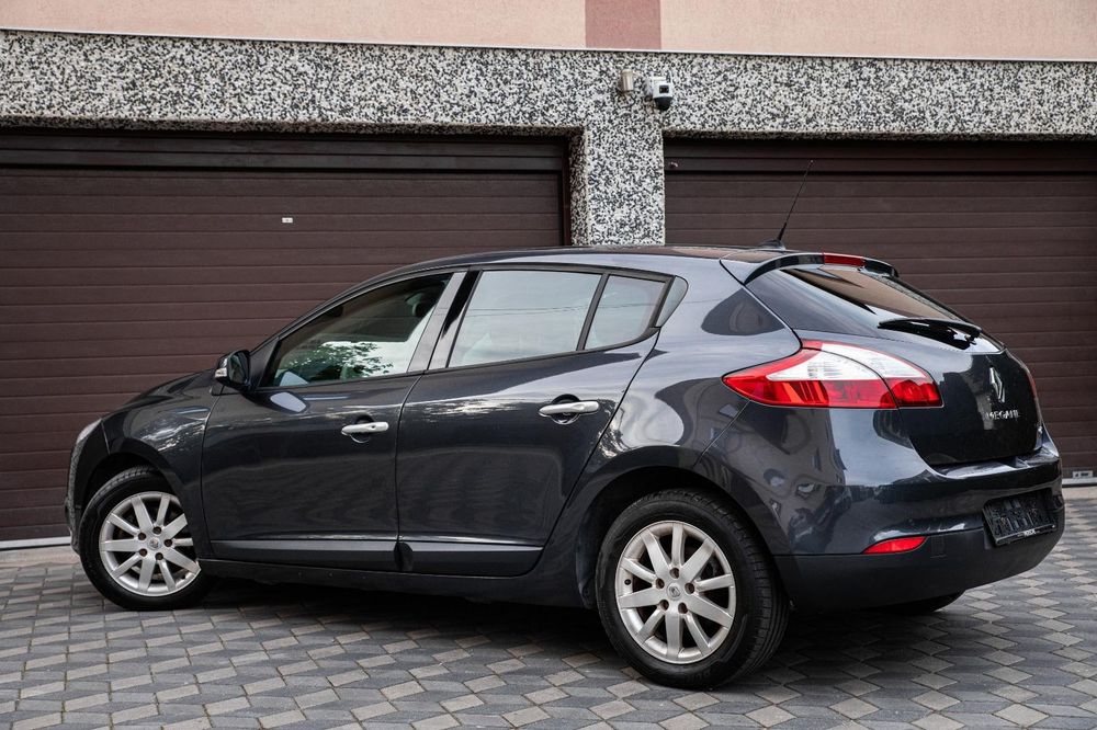 RENAULT Megane 2010 — imagine 3