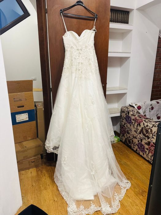 Rochie mireasa marimea M cu trena si voal
