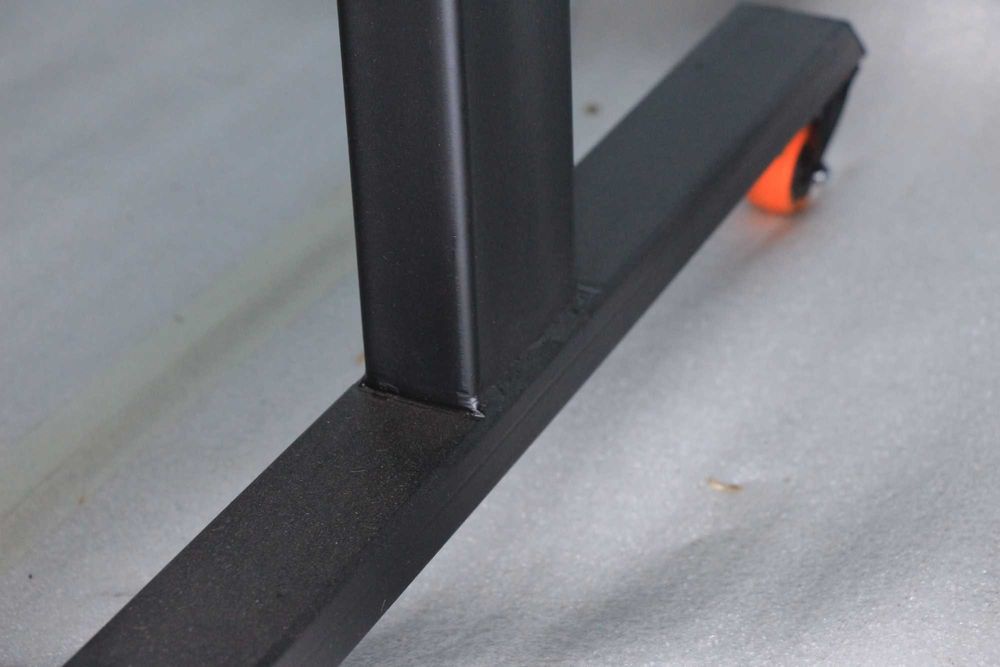 Maxsus tayyorlangan Kompyuter stol sotiladi