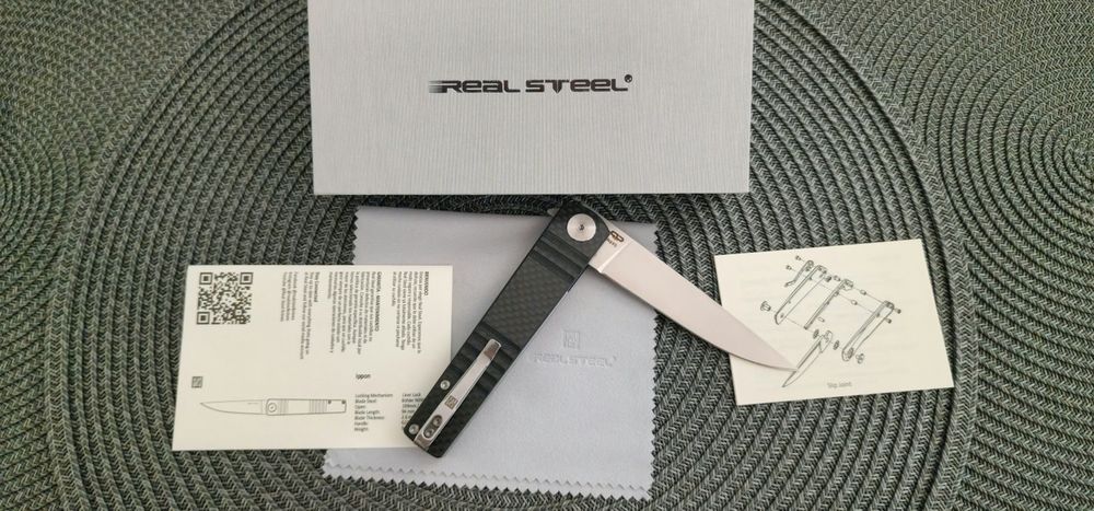 Ippon | Carbon Fiber & G10 – Елегантност и Прецизност В Един Нож