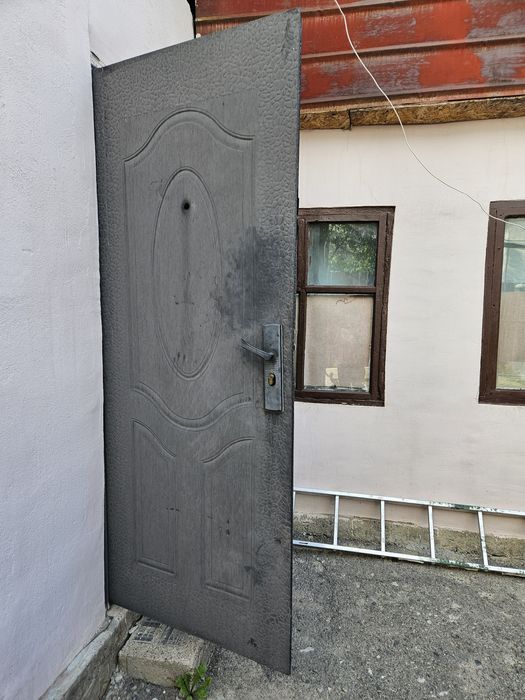 Продам дверь за 10000