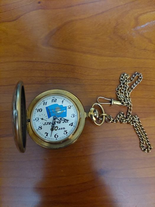 Часы карманные с музыкой