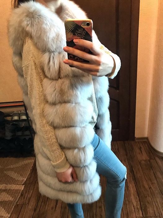Продам меховой жилет