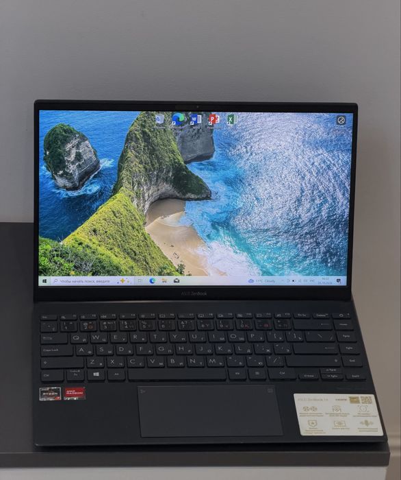 Продам ноутбук asus в отличном состоянии