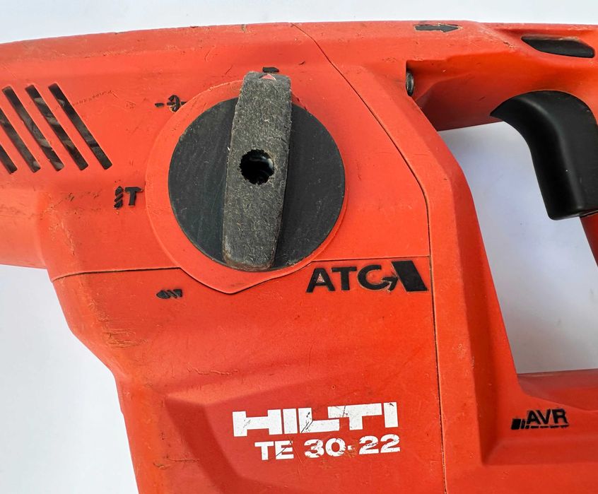 Hilti Nuron - Безчетков сет от винтоверт, перфоратор и саблен трион