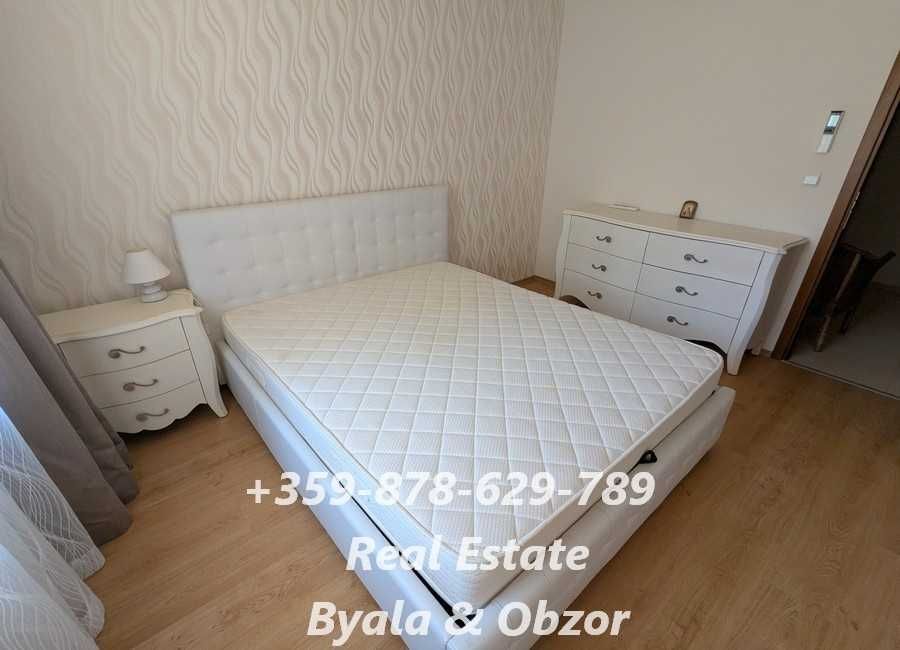 Продава се Четиристаен апартамент в Бяла - 140 кв.м за 822 €/кв.м - Снимка #16