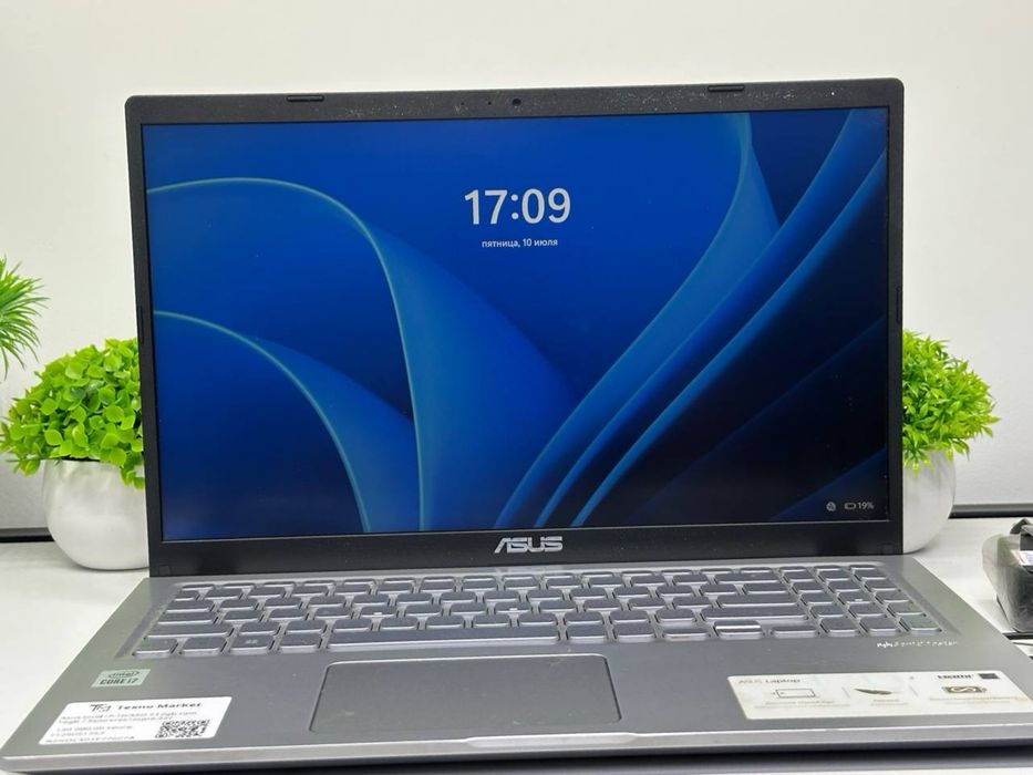 Asus intel i7-10/ SSD 512gb ram 16gb