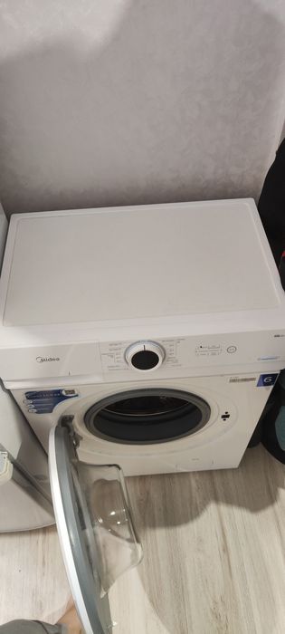 Продам Стиральную машину Midea