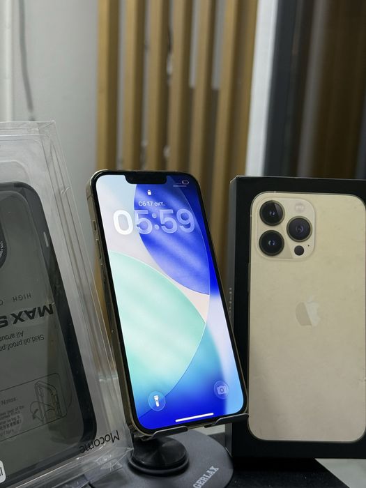 IPhone 13 Pro в идеальном состоянии