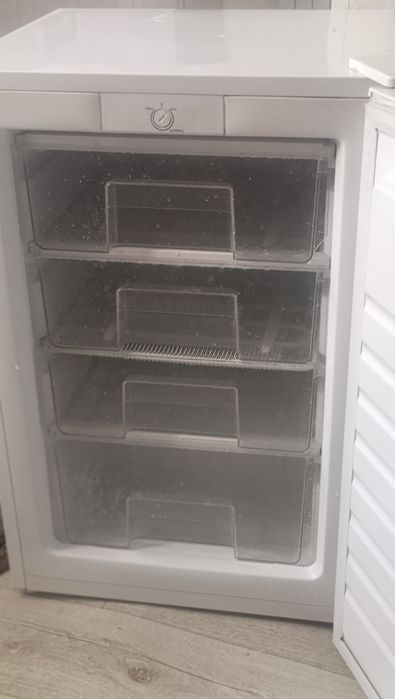 Продам морозилку