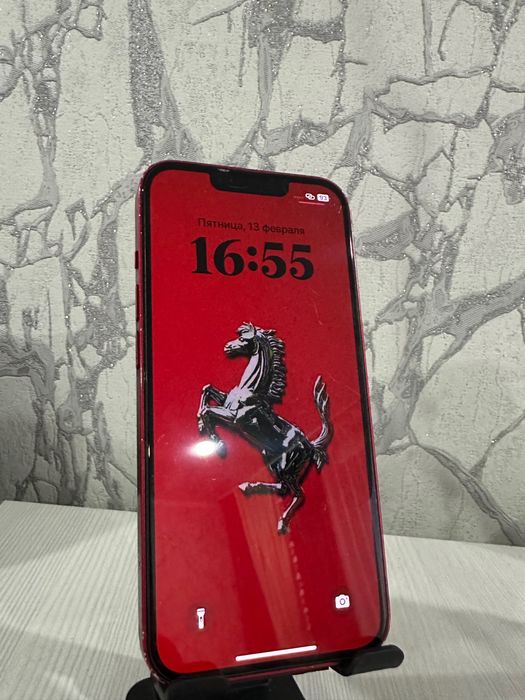Iphone 13 красный