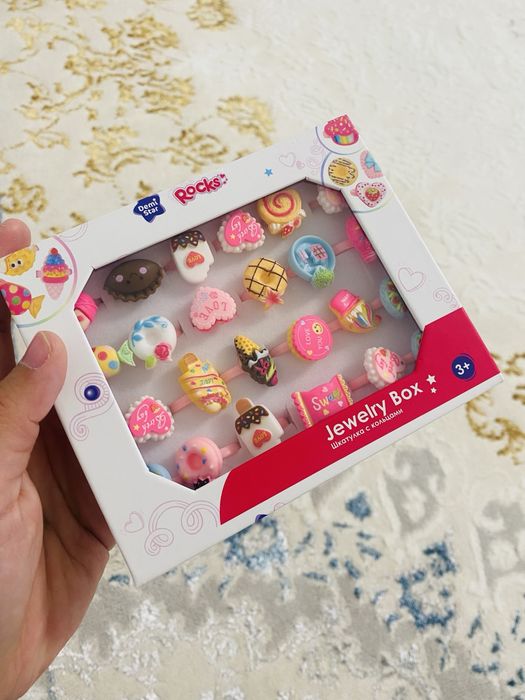 Продам кольцо девочке игрушки