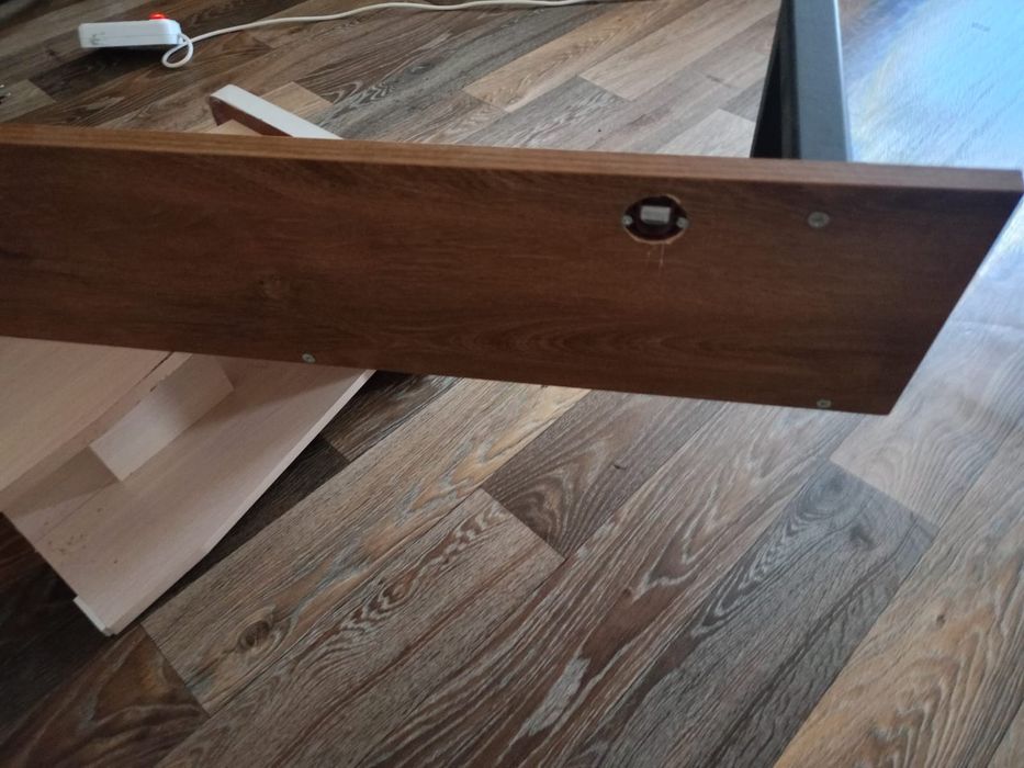 Настенная полка.