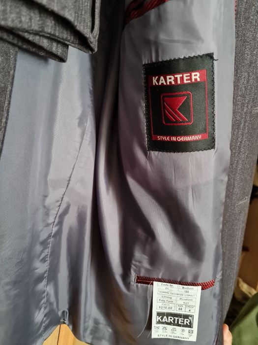 Продам мужские костюмы