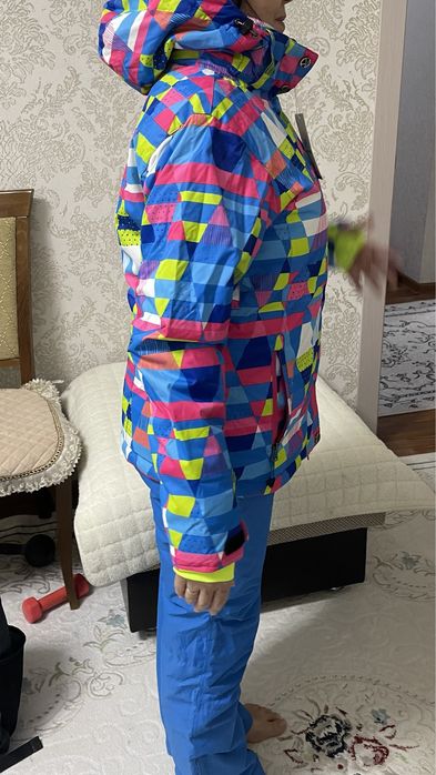 Продам лыжный костюм