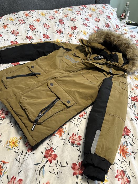 Мъжко зимно яке с качулка