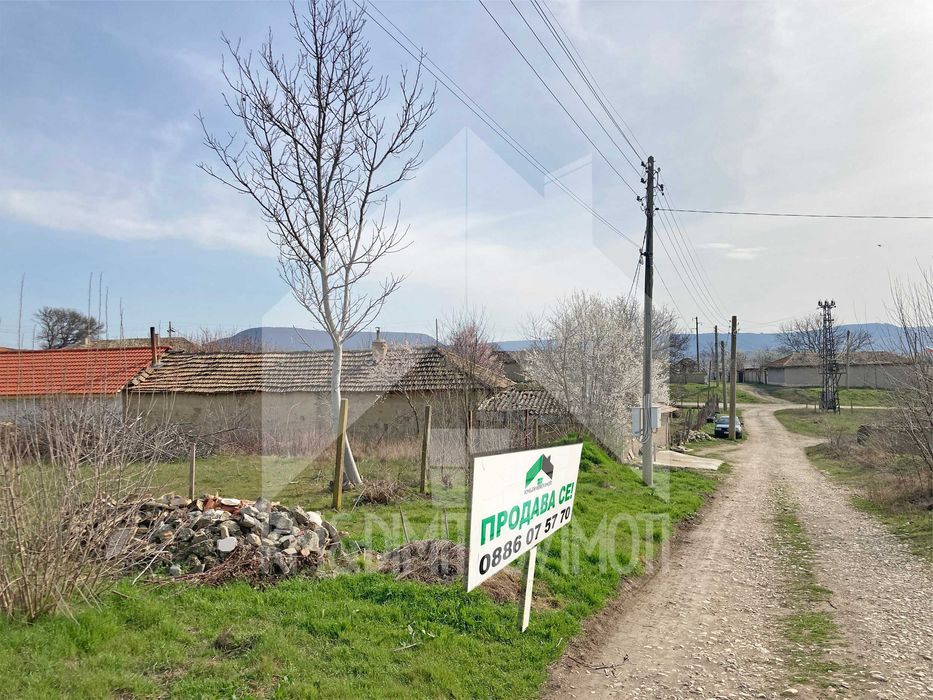 Продава парцел в с. Енево, (Нови пазар) 1 ДКА за жилищно строителство!