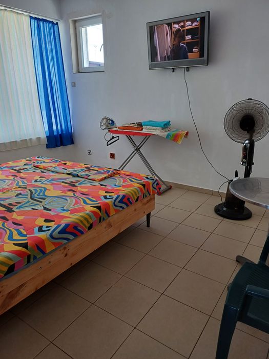 БЕЛЕНЕ-Давам под наем помещение за нощуване