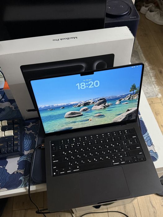 Macbook m3pro . 512 gb
