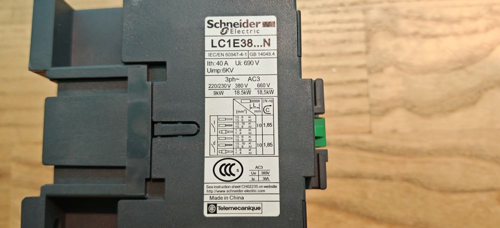 Contactor Schneider