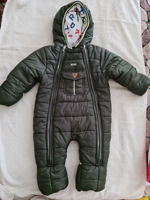 Продам детские комбезы